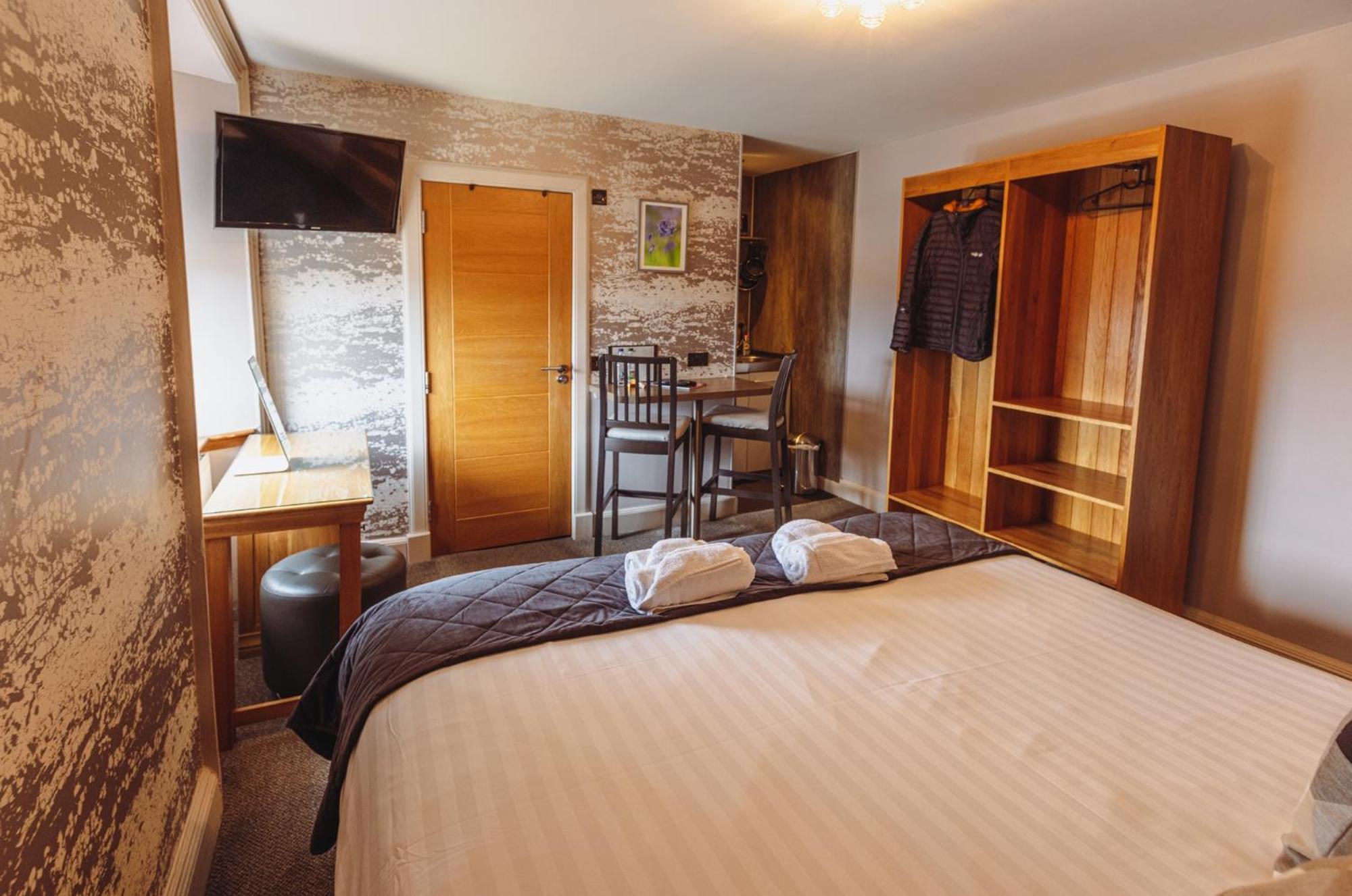 The Tower Gastro Pub & Apartments Crieff Kamer foto